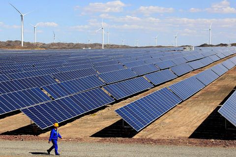 中国国家能源局：要加大力度推进大型风电光伏发电基地建设