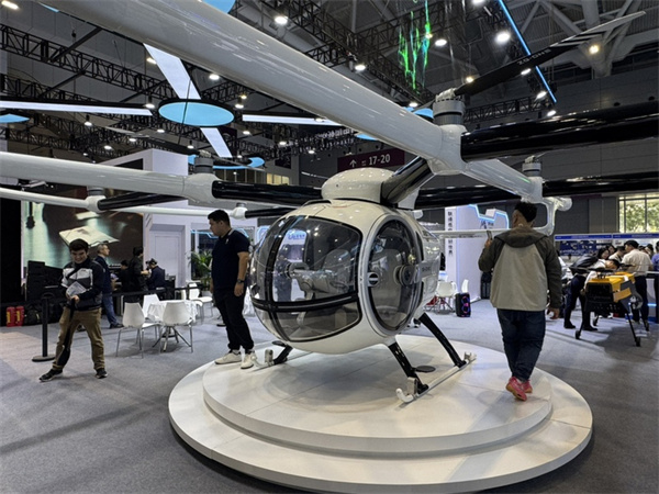 与飞行有关的日子：高交会全景展现正在到来的“低空”生活方式